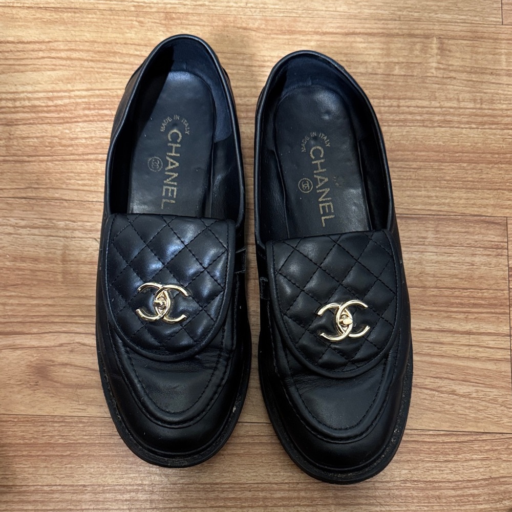 Quilted Black Leather Loafers with Gold Logo